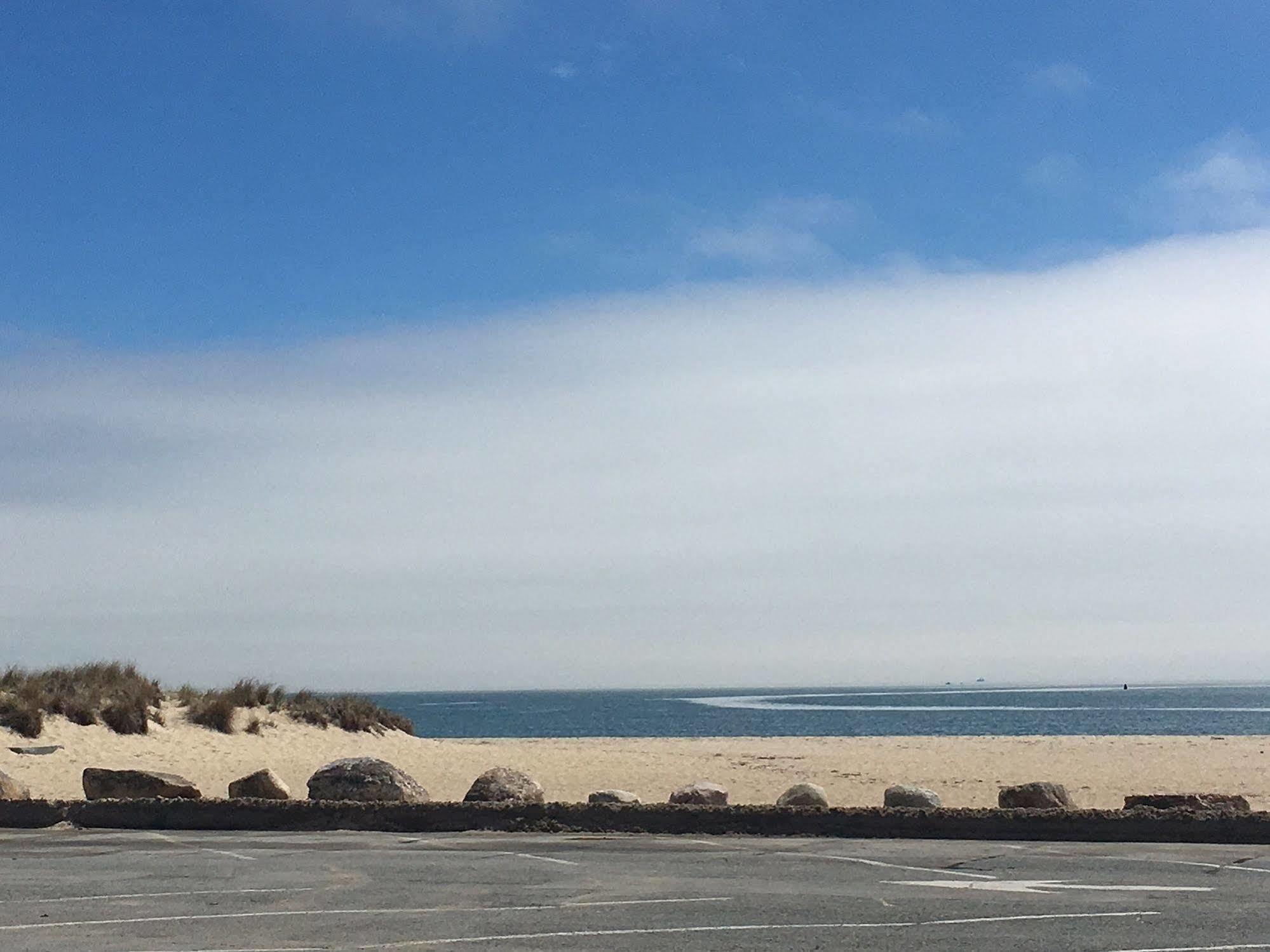 ホテル The Ocean View West Hyannisport エクステリア 写真