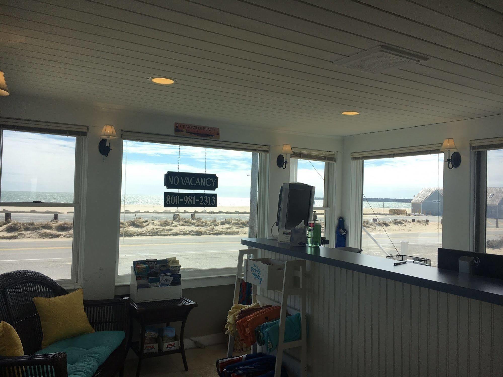 ホテル The Ocean View West Hyannisport エクステリア 写真